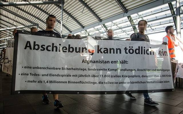 Stoppt Abschiebung nach Afghanistan.jpg